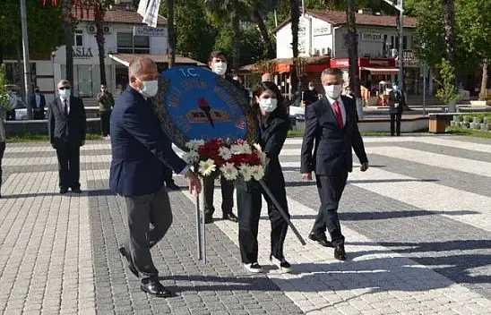 Fethiye'de 23 Nisan Çocuk Bayramına Buruk Kutlama