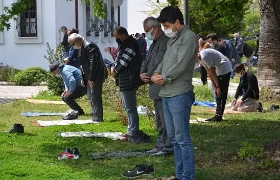 Fethiye'de Bayram Namazı 06:29'da