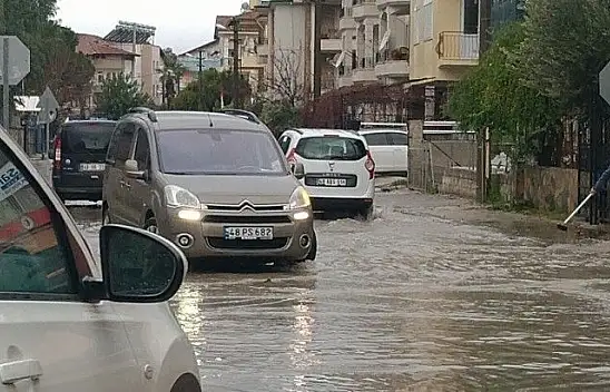 Fethiye'de etkili yağış