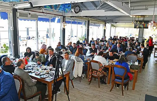 Karaca, muhtarlarla buluştu