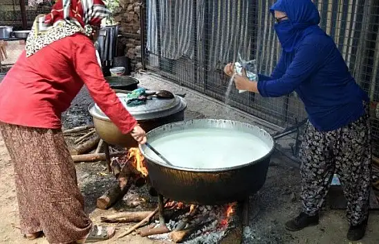 Kazanlar yangın işçileri için kaynadı