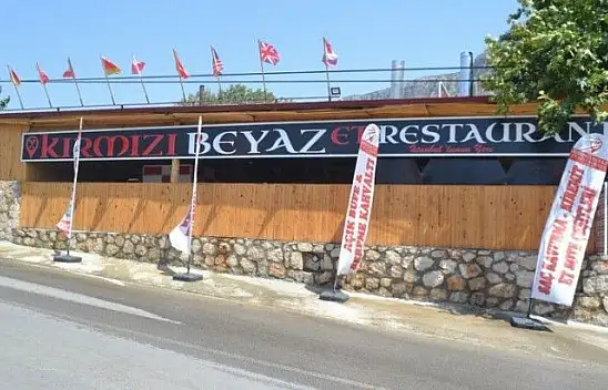'Kırmızı Beyaz Et Restaurant' Misafirlerini Bekliyor