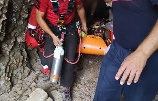 Maden Ocağında 40 metrelik Tünele Düşen Genç Filmleri Aratmayan Bir Operasyonla Kurtarıldı