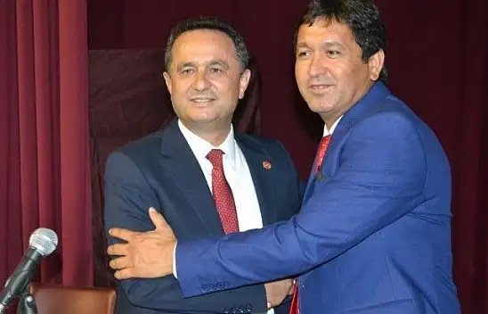 Muhtar 'Niyazi Canözü' tekrar başkan seçildi