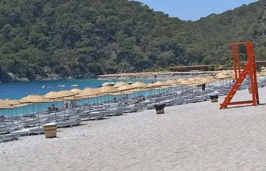 Ölüdeniz Kumburnu Plajı baştan aşağıya yenilendi