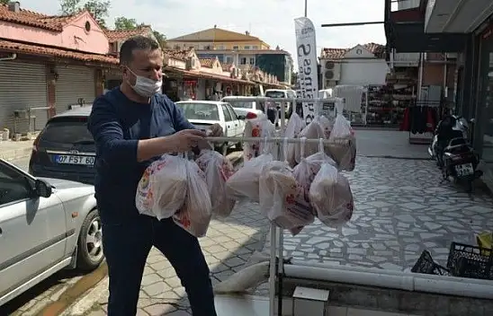 Ramazan ayında ihtiyaç sahiplerine askıda gıda yardımı