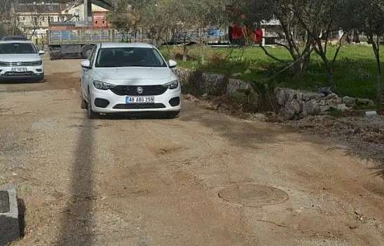 Yetkililerden yardım bekliyorlar