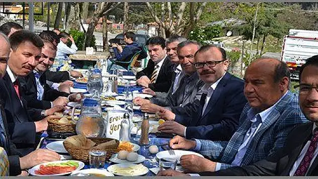 KAYMAKAM KÖKEN MİLLETVEKİLLERİNE TEŞEKKÜR ETTİ