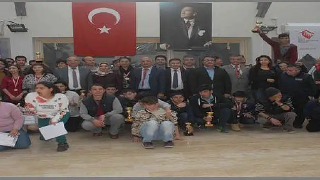  ENGELLİLER SATRANÇ ŞENLİĞİNDE BİR ARAYA GELDİ