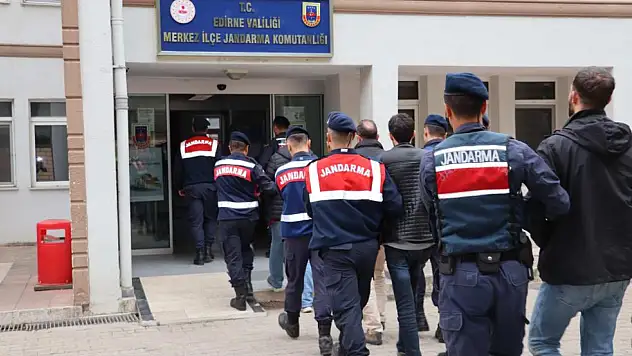 1 PKK ve 7 FETÖ şüphelisi yakalandı