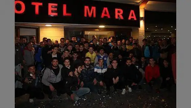 FETHİYESPOR'UN KAZANMASINDA TARAFTARLARIN GECE MESAİSİ ETKİLİ OLDU