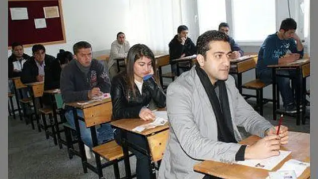 2011 YILININ SON SÜRÜCÜ BELGESİ SINAVI YAPILDI