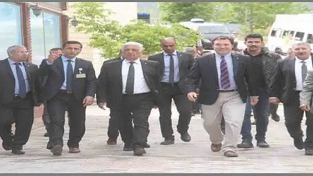 GÜRÜN 'MUĞLALI İŞİNİ BİLİR'