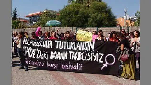 FETHİYE'DEKİ TOPLU TECAVÜZ DAVASI YİNE ERTELENDİ