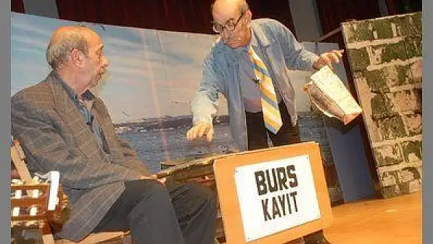 HAROŞA HAYATLAR, FETHİYE'DE SAHNELENDİ