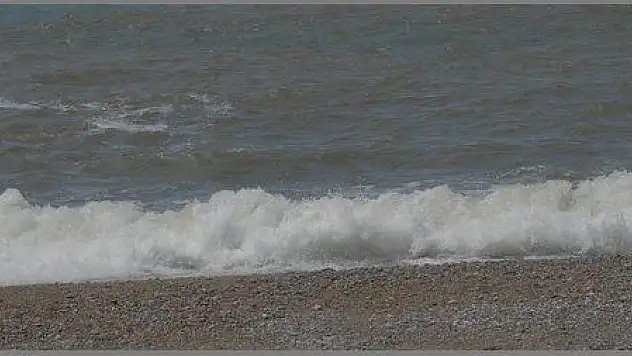 ÖLÜDENİZ DE DENİZİN RENGİ DEĞİŞTİ