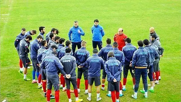 FETHİYESPOR ANADOLU ÜSKÜDAR'A HAZIRLANIYOR