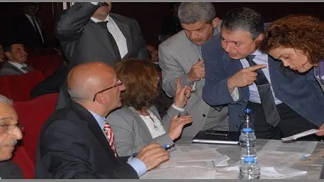 BÖYLE BİLGİ YARIŞMASI GÖRÜLMEDİ