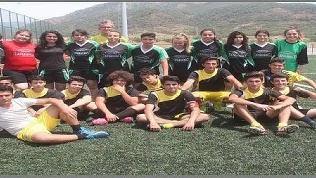 LİSELER ARASI GENÇLİK OYUNLARINA YOĞUN KATILIM