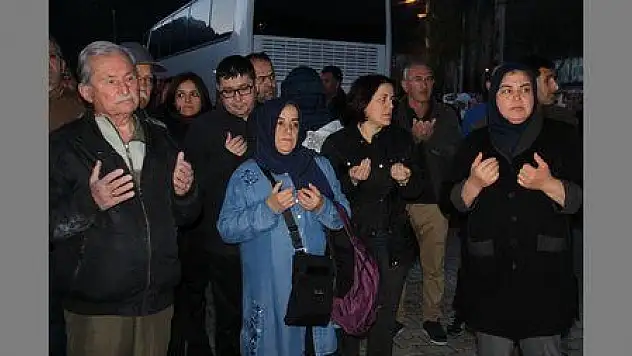 UMRE YOLCULARI DULAR İLE UĞURLANDI