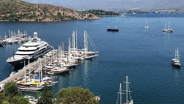 Lüks yata 26 tankerle 3 milyon TL'lik yakıt