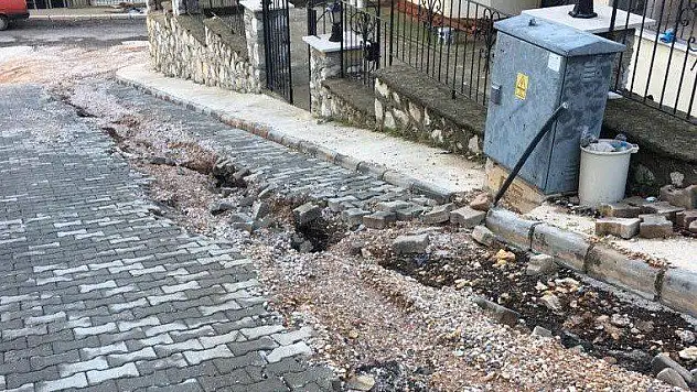 Milas'ta vatandaşlardan yol tepkisi