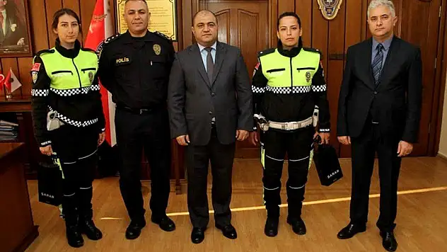 Başarılı Emniyet personeli ödüllendirildi