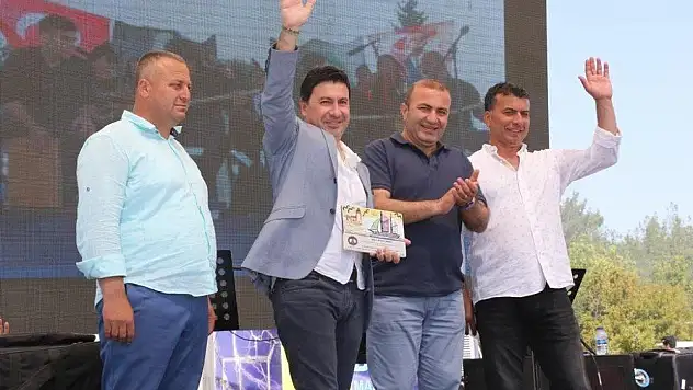 Bodrum'un canlarına Başkan Aras'tan söz