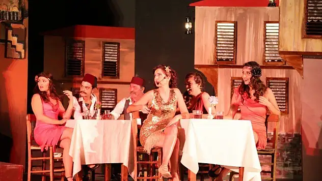 Batakhane Güzeli'nde kadına şiddet mesajı