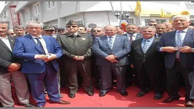 FETHİYE'DEKİ TARIM FUARINI VALİ VE GÜRÜN BİRLİKTE AÇTI