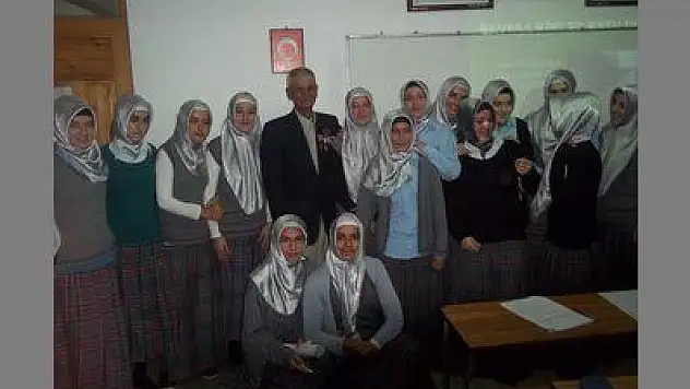 KORE GAZİSİ ÖĞRENCİLERE SOĞUK SAVAŞI ANLATTI