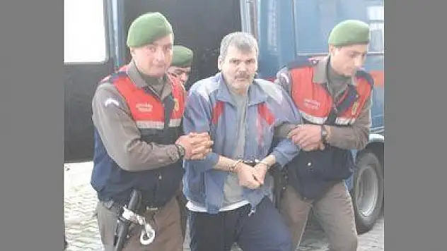 FETHİYE'DE BAŞKANA BIÇAKLI SALDIRIDA BULUNAN ŞÜPHELİ TOPLAM 25 YIL HAPİS CEZASINA ÇARPTIRILDI