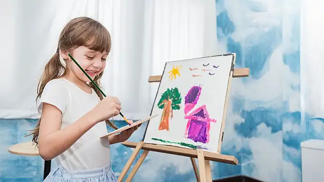 23 Nisan'a özel resim şenliği