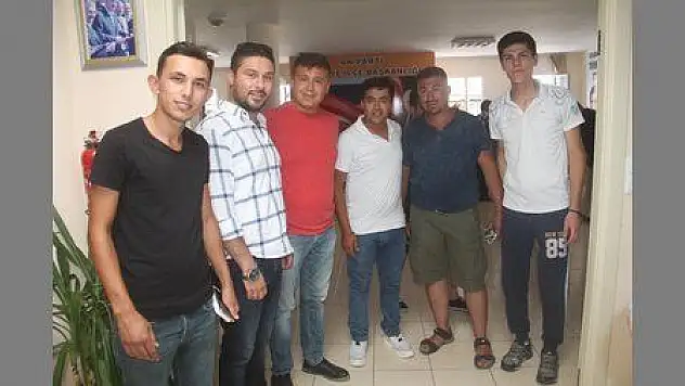 AK PARTİ DELEGE SEÇİMLERİNİ GERÇEKLEŞTİRDİ