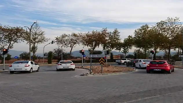 UĞUR MUMCU BULVARI'NDA DÜZENLEME YAPILIYOR...