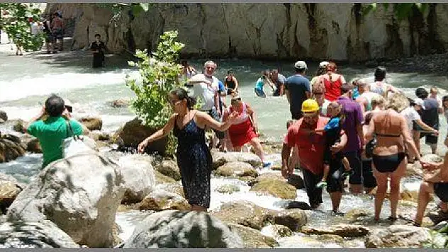 SAKLIKENTİ 298 BİN 214 ZİYARETÇİ GEZDİ