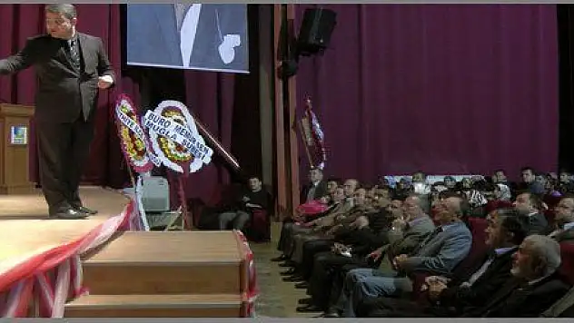 ÇOCUK, AİLE VE DİN KONULU KONFERANS DÜZENLENDİ