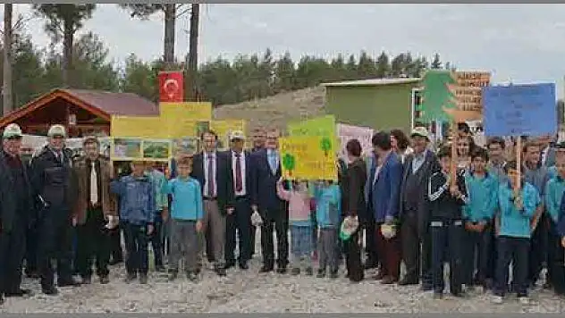 AĞAÇ BAYRAMI DOLU DOLU KUTLANIYOR