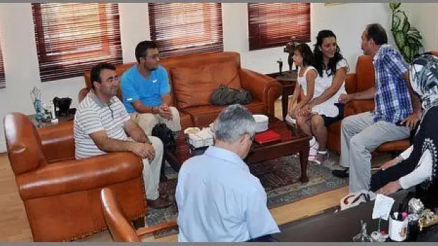 Belediye okullara destek olmaya devam ediyor