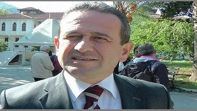 AK PARTİ İLÇE BAŞKANLIĞINA TURGAY ÖZTÜRK TE ADAY