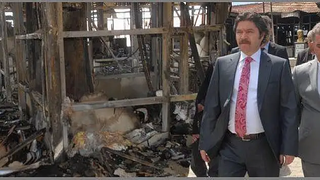 MUĞLA VALİSİ, KÜL OLAN LİSEDE İNCELEMEDE BULUNDU