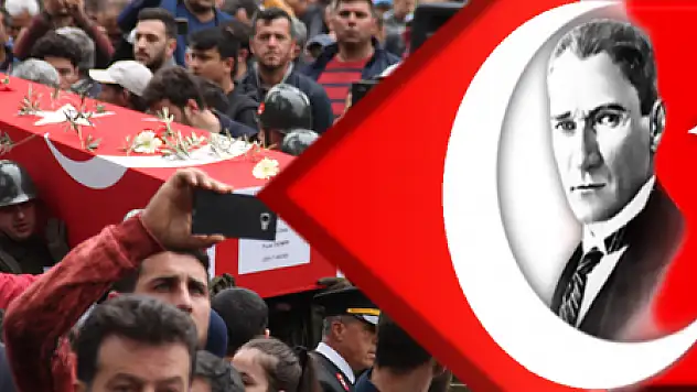 AFRİN ŞEHİDİ ZEYTİN DALLARIYLA UĞURLANDI...