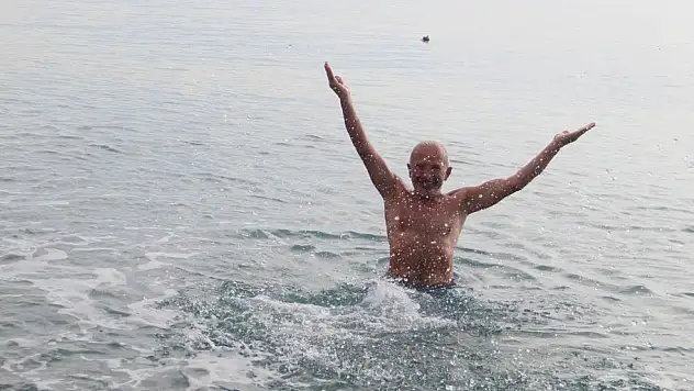 Antalya'da aralık ayında deniz keyfi