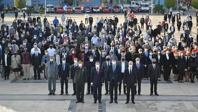 Fethiye Atatürk'ü saygı ve özlemle andı