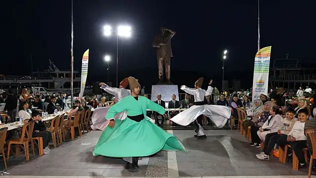 Atatürk'ün gölgesinde ramazan coşkusu