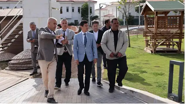 Başkan Ünlü fırtınadan zarar gören alanlarda incelemelerde bulundu