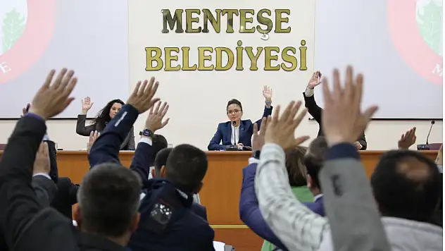 Belediyenin yeni üyeleri ilk toplantısını yaptı