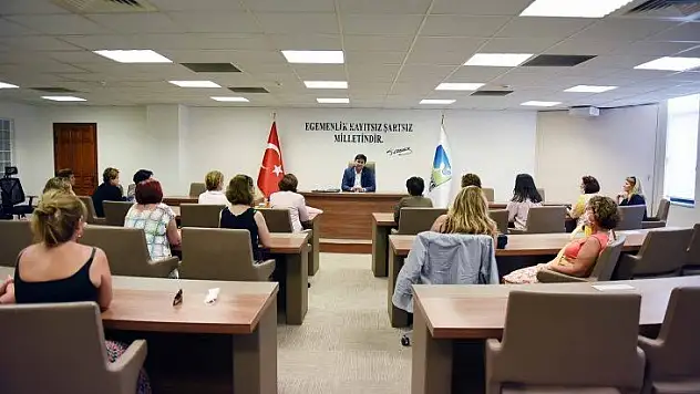 CHP Kadın Kolları'ndan Karaca'ya ziyaret