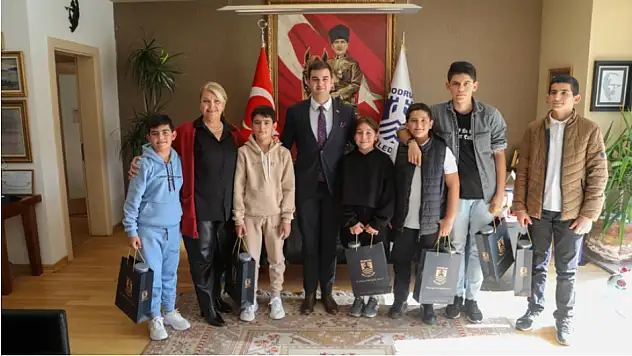 Çocuk Meclisinden Başkanlık Makamına Ziyaret