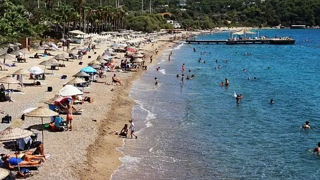 Çöl sıcakları Bodrum'u terk etmiyor
